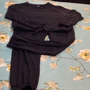 2 piece lounge black long sleeve lounge set. Woman’s size large